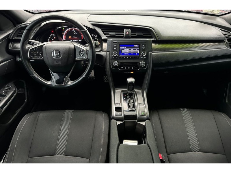 Honda Civic Vehicle Full-screen Gallery Image 12