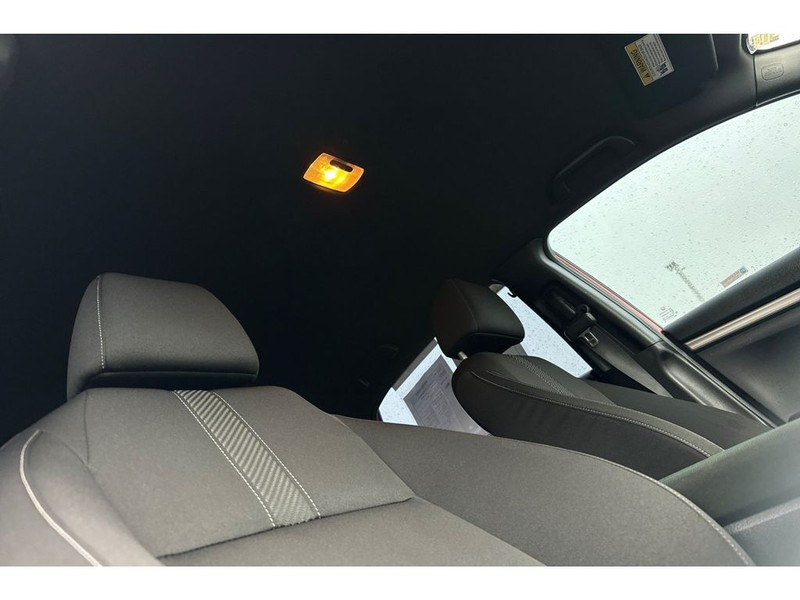 Honda Civic Vehicle Full-screen Gallery Image 15