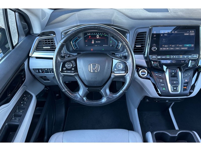 Honda Odyssey Vehicle Full-screen Gallery Image 15