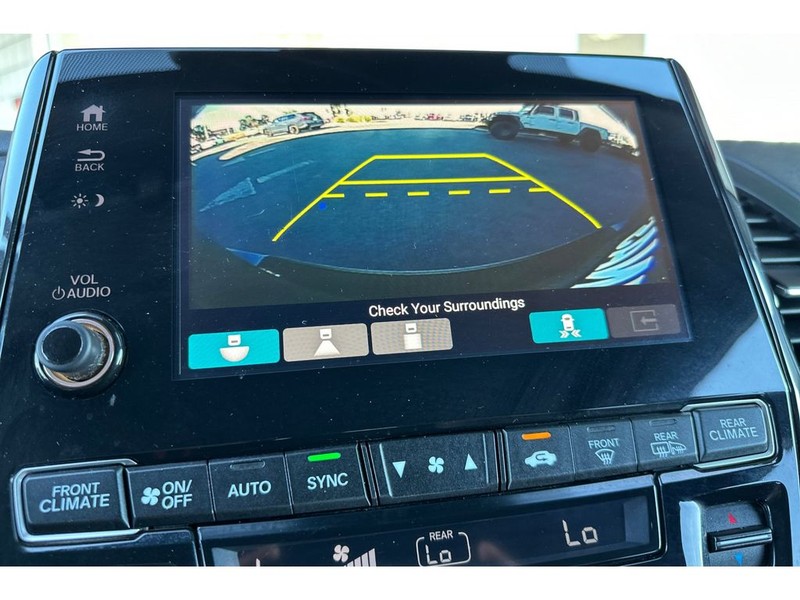 Honda Odyssey Vehicle Full-screen Gallery Image 22