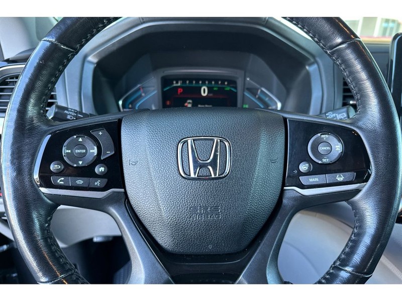 Honda Odyssey Vehicle Full-screen Gallery Image 26