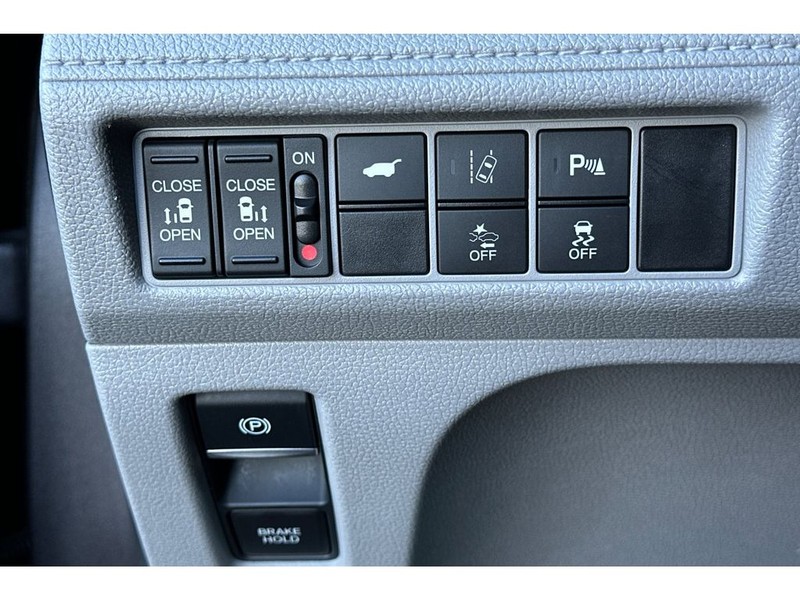 Honda Odyssey Vehicle Full-screen Gallery Image 31