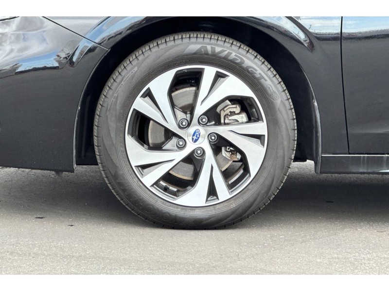 Subaru Legacy Vehicle Full-screen Gallery Image 29