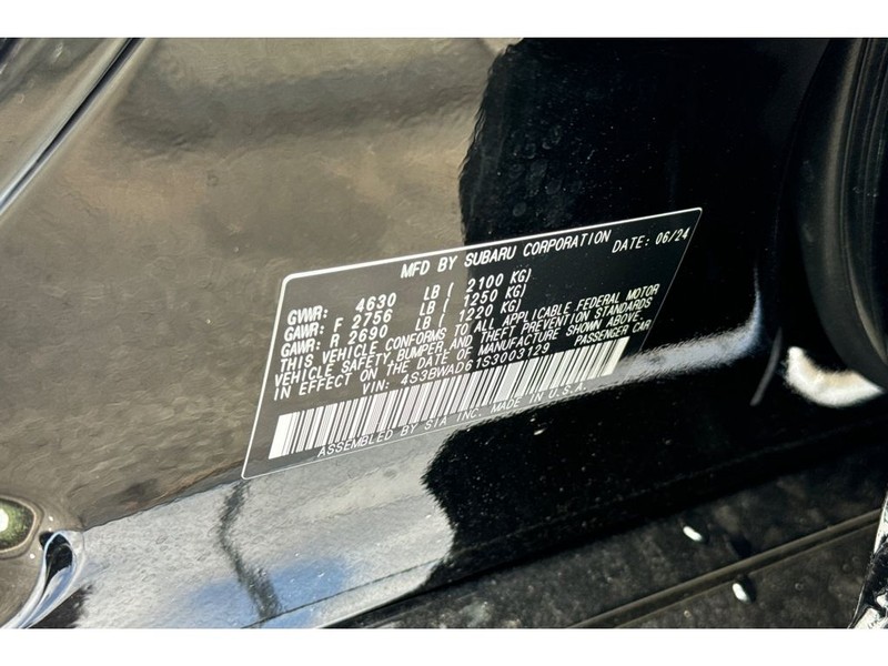 Subaru Legacy Vehicle Full-screen Gallery Image 31