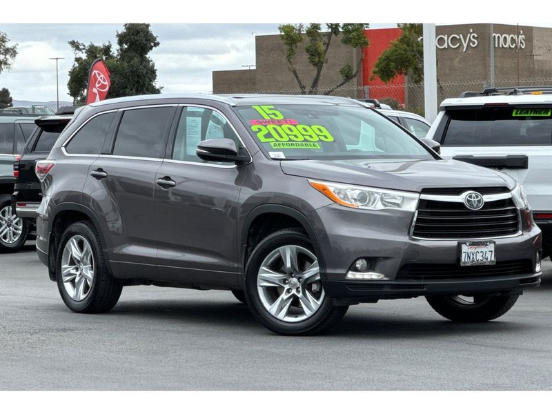 Toyota Highlander Vehicle Full-screen Gallery Image 02