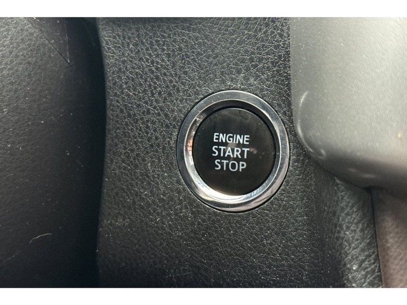 Toyota Highlander Vehicle Full-screen Gallery Image 23