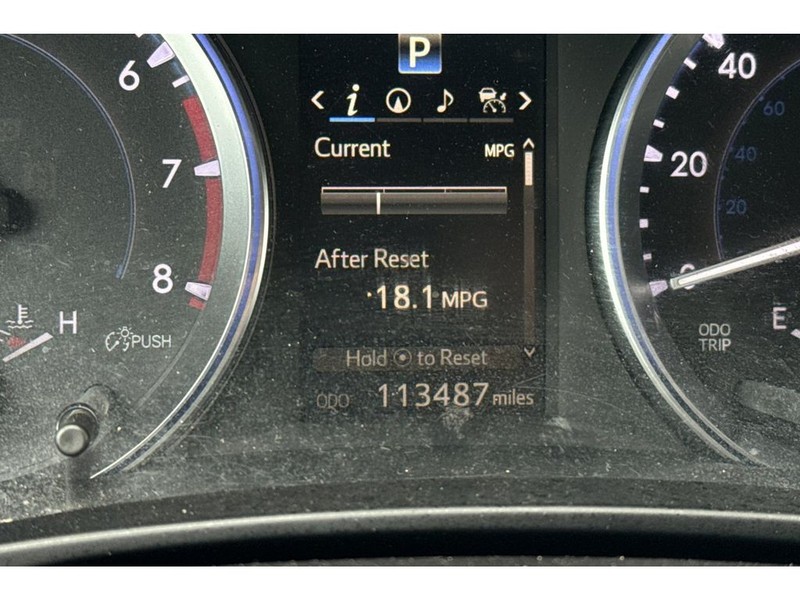 Toyota Highlander Vehicle Full-screen Gallery Image 28