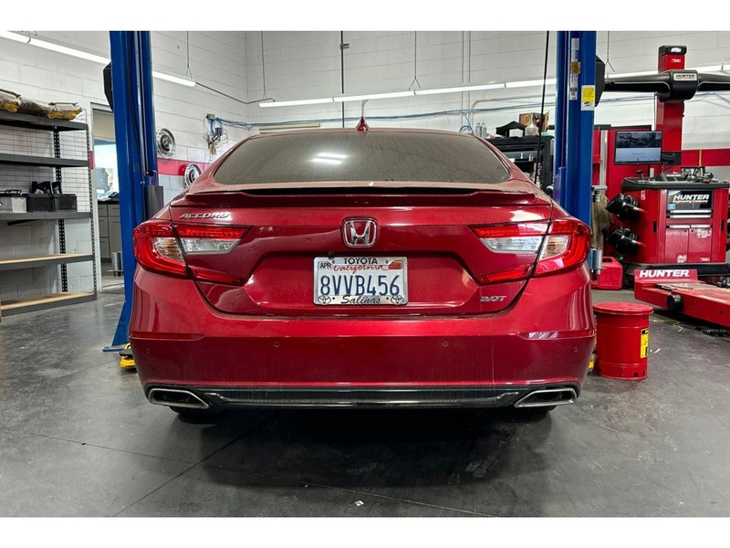 Honda Accord Vehicle Full-screen Gallery Image 04