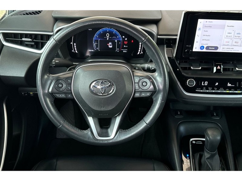 Toyota Corolla Vehicle Full-screen Gallery Image 16