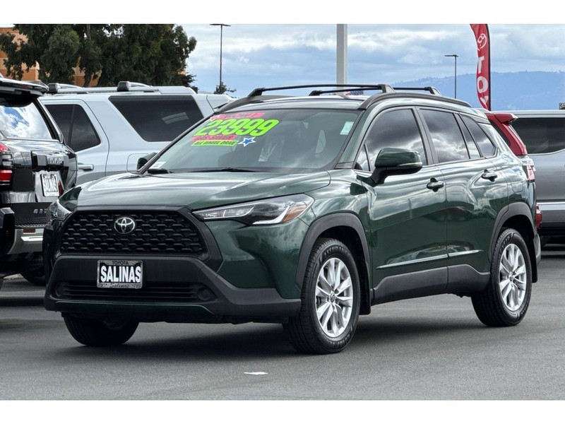 Toyota Corolla Cross Vehicle Full-screen Gallery Image 08