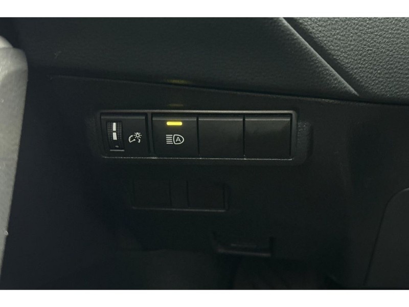 Toyota Corolla Cross Vehicle Full-screen Gallery Image 29