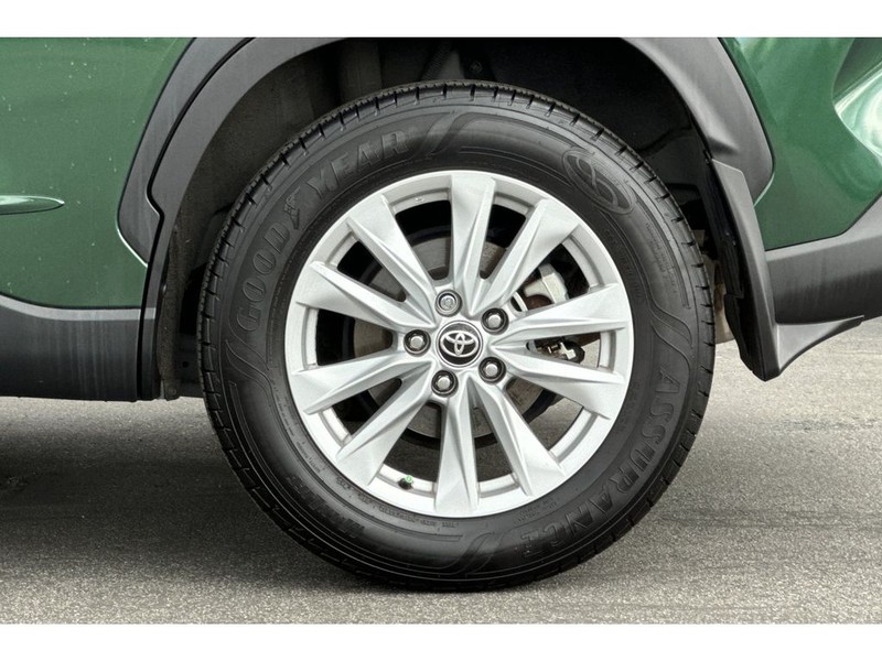 Toyota Corolla Cross Vehicle Full-screen Gallery Image 30