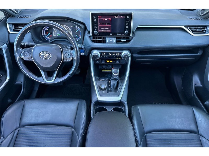 Toyota RAV4 Vehicle Full-screen Gallery Image 15