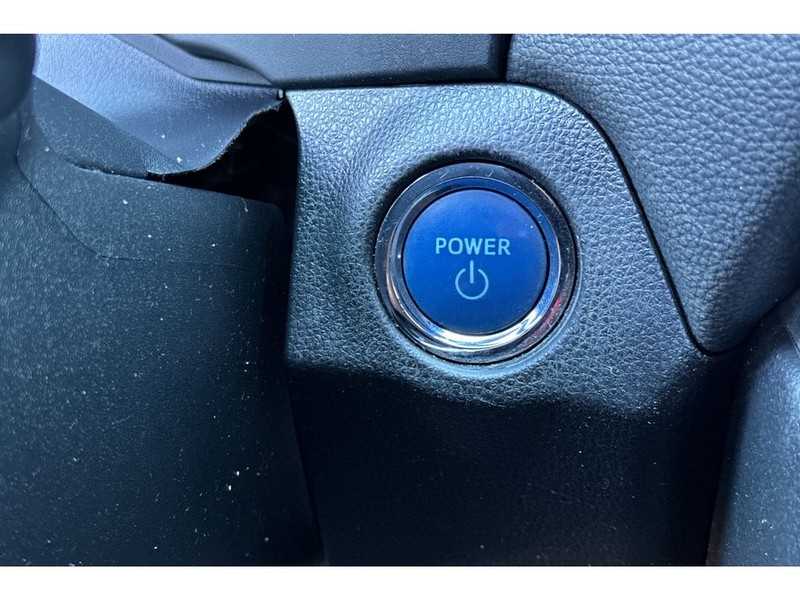 Toyota RAV4 Vehicle Full-screen Gallery Image 24