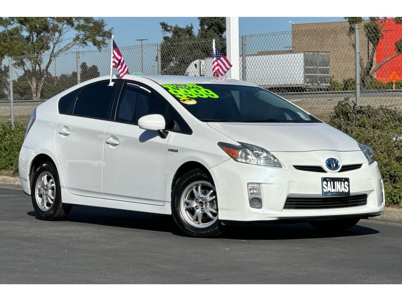 Toyota Prius Vehicle Full-screen Gallery Image 02