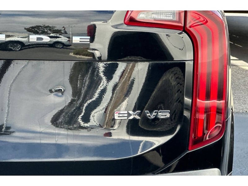 Kia Telluride Vehicle Full-screen Gallery Image 06