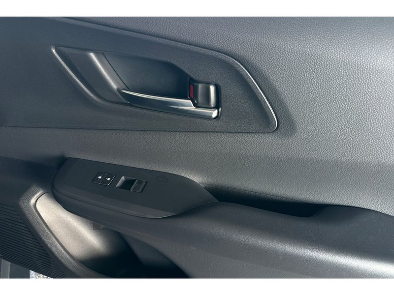 Toyota Prius Prime Vehicle Full-screen Gallery Image 19