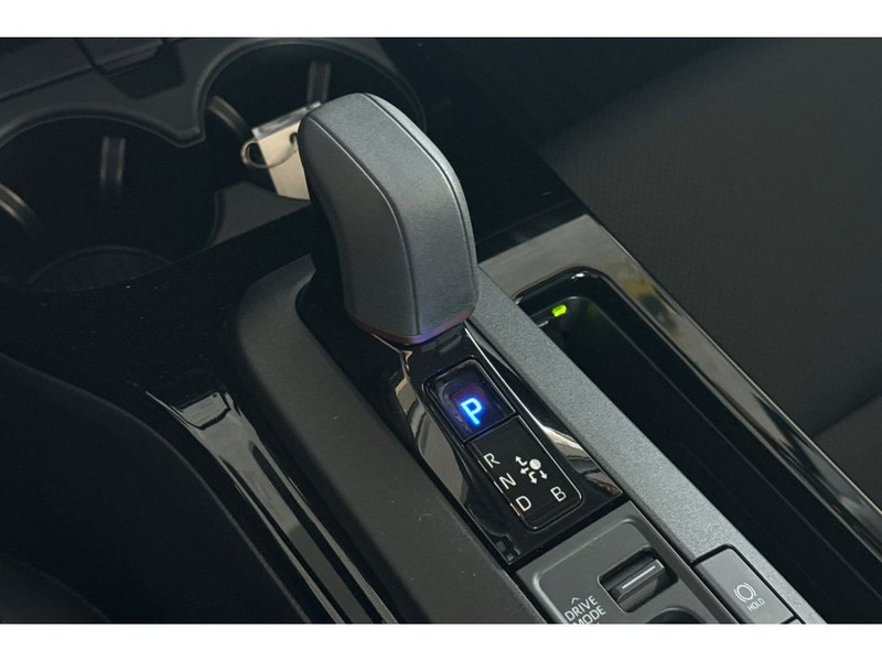 Toyota Prius Prime Vehicle Full-screen Gallery Image 22