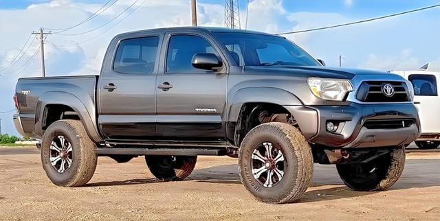 more details - toyota tacoma