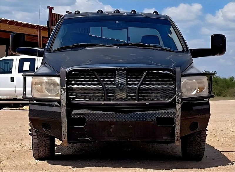 Dodge Ram 3500 Vehicle Full-screen Gallery Image 07