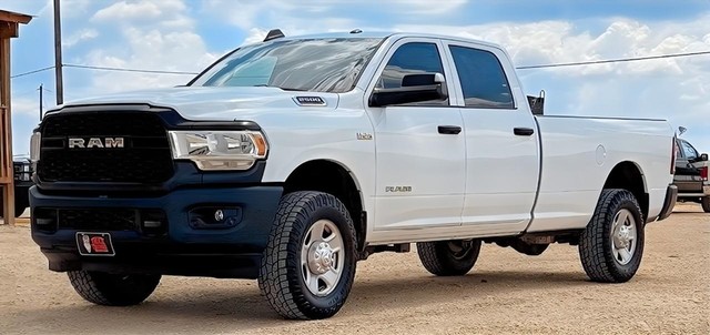 Ram 2500 4WD Tradesman Crew Cab - Kyle TX