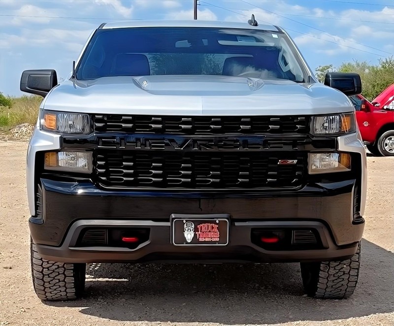 Chevrolet Silverado 1500 LTD Vehicle Full-screen Gallery Image 07