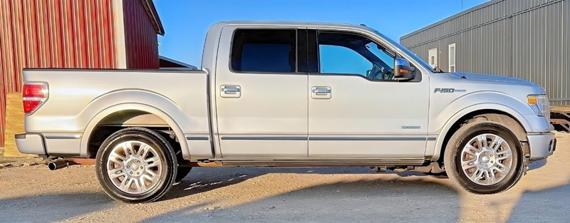 Ford F-150 Vehicle Full-screen Gallery Image 03
