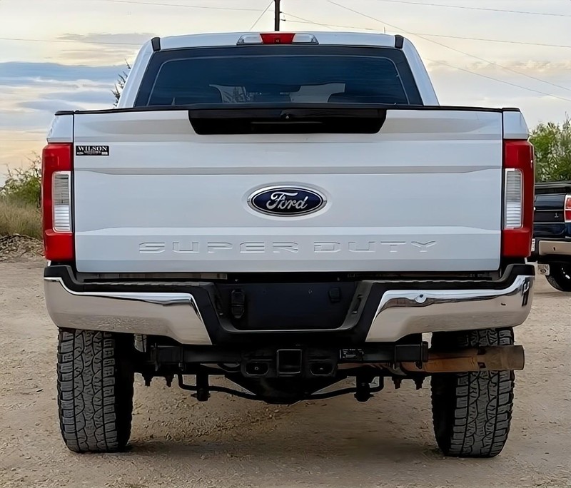 2019 Ford F-350 XL photo 4
