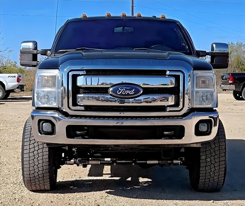 2016 Ford F-250 Lariat photo 3