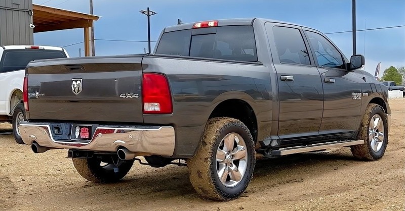 Ram 1500 Vehicle Full-screen Gallery Image 05