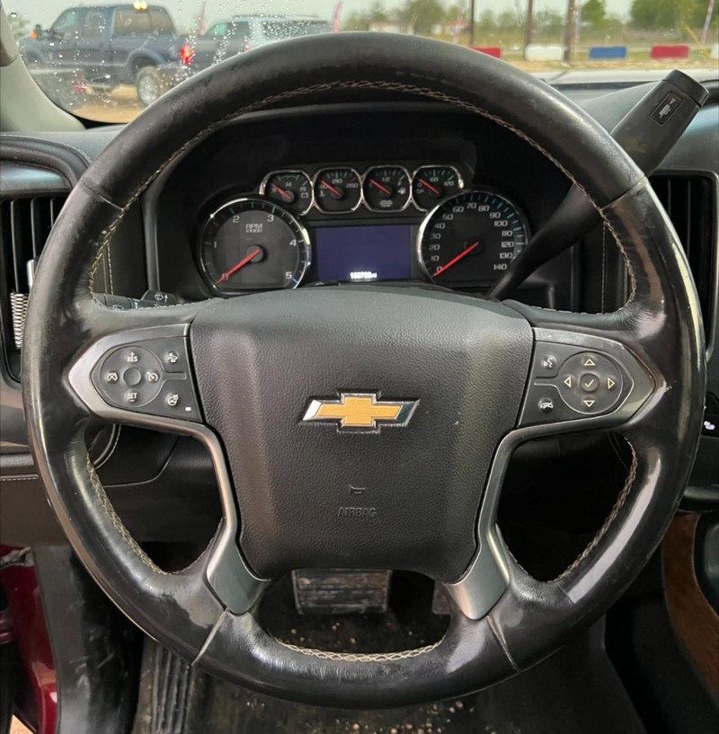 2017 Chevrolet Silverado 2500HD LTZ photo 4