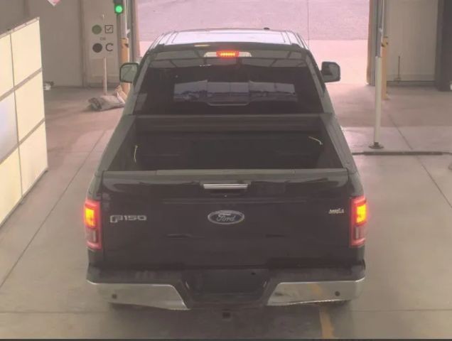 Ford F-150 Vehicle Full-screen Gallery Image 06