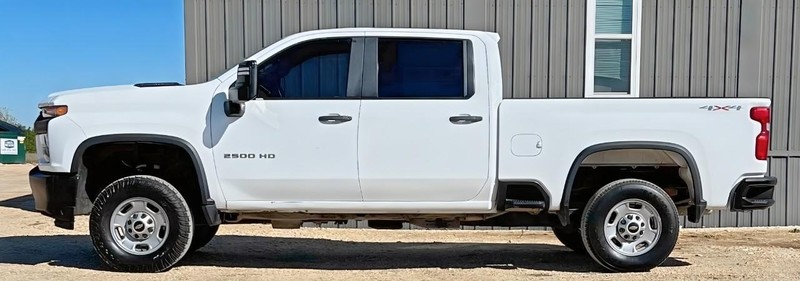 Chevrolet Silverado 2500HD Vehicle Full-screen Gallery Image 04