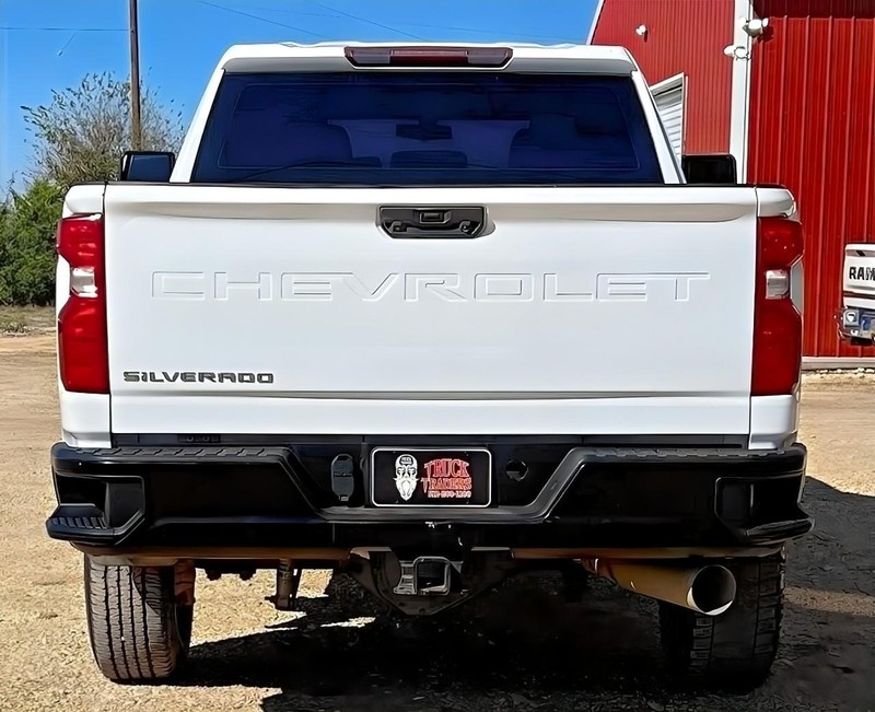 Chevrolet Silverado 2500HD Vehicle Full-screen Gallery Image 08