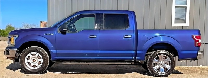 Ford F-150 Vehicle Full-screen Gallery Image 04