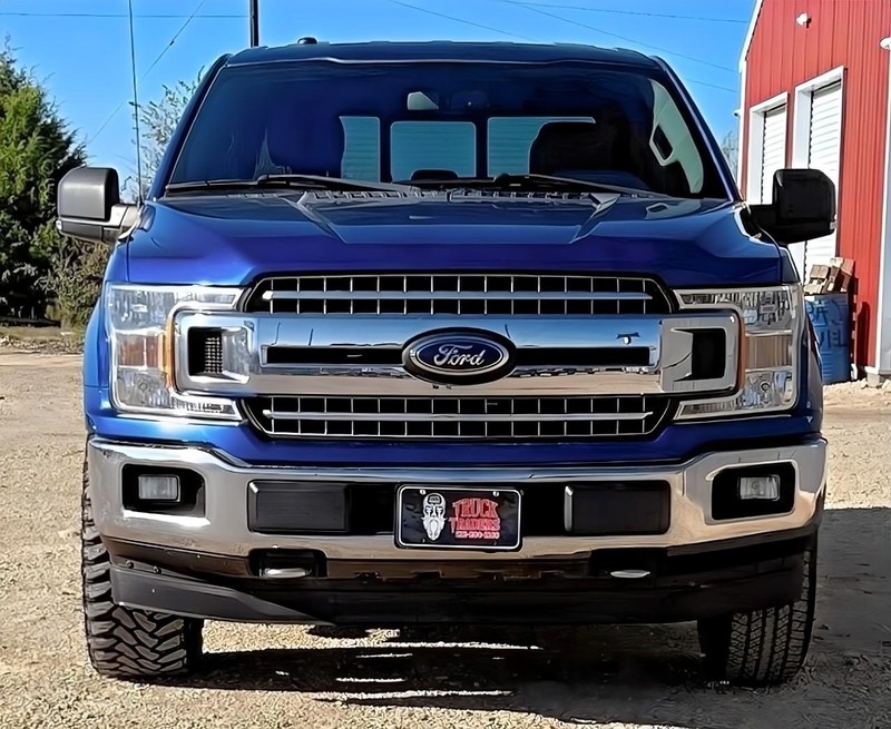 Ford F-150 Vehicle Full-screen Gallery Image 07