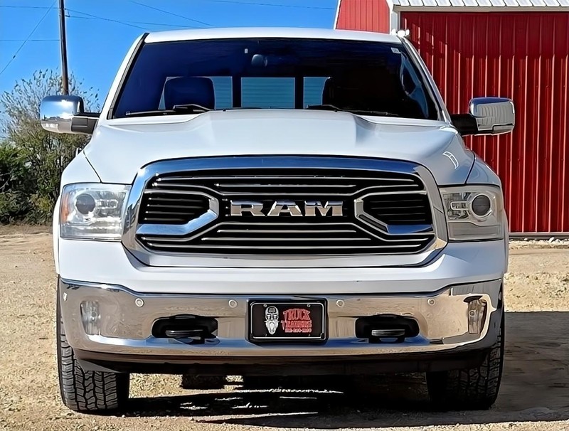 Ram 1500 Vehicle Full-screen Gallery Image 07