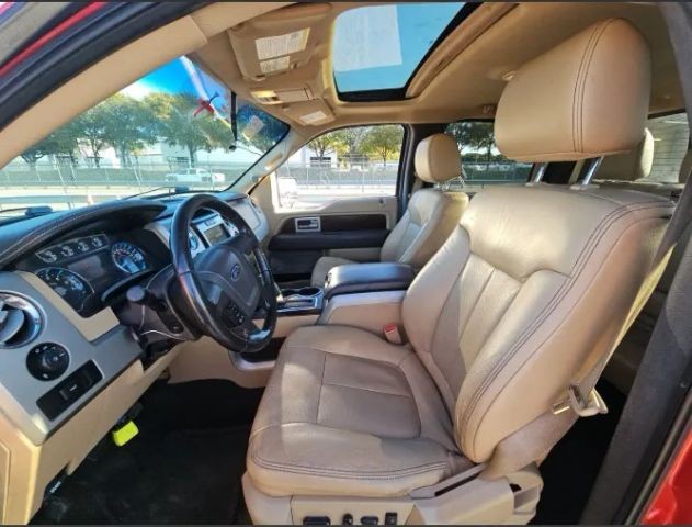 Ford F-150 Vehicle Full-screen Gallery Image 09