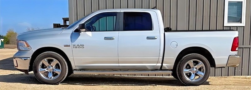 Ram 1500 Vehicle Full-screen Gallery Image 04