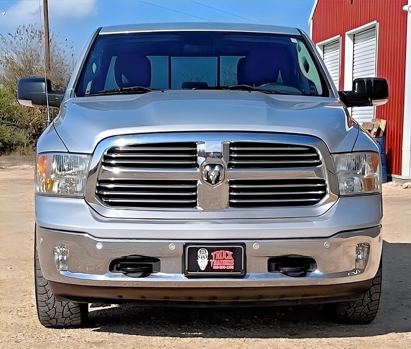 Ram 1500 Vehicle Full-screen Gallery Image 07