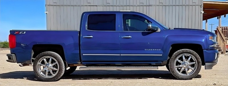 Chevrolet Silverado 1500 Vehicle Full-screen Gallery Image 03