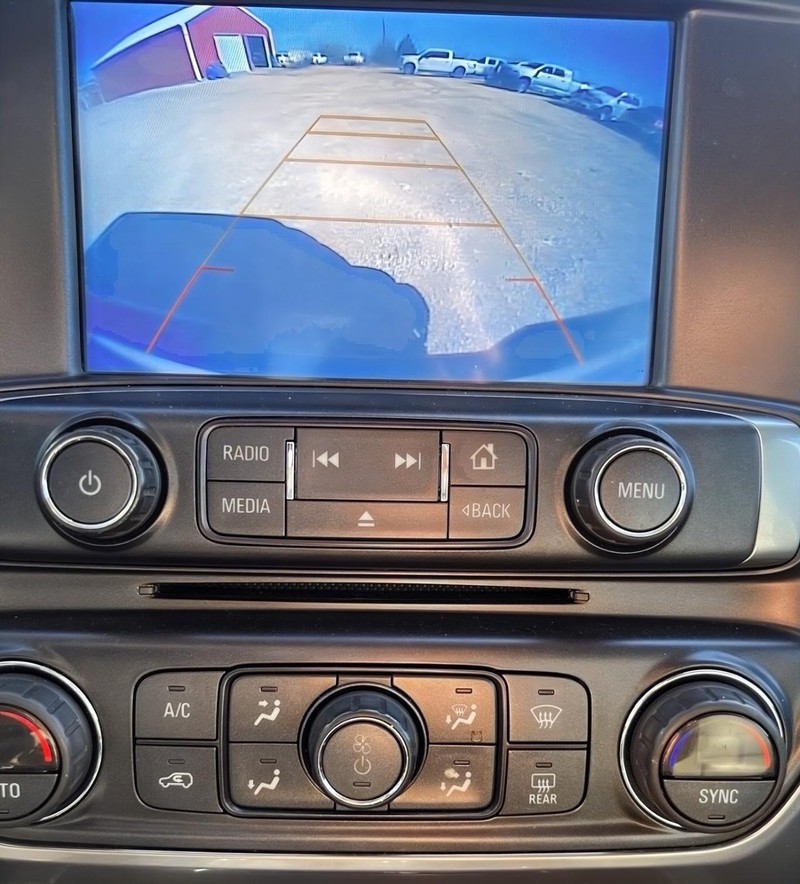 Chevrolet Silverado 1500 Vehicle Full-screen Gallery Image 11