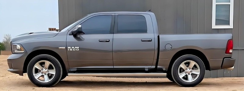 Ram 1500 Vehicle Full-screen Gallery Image 04