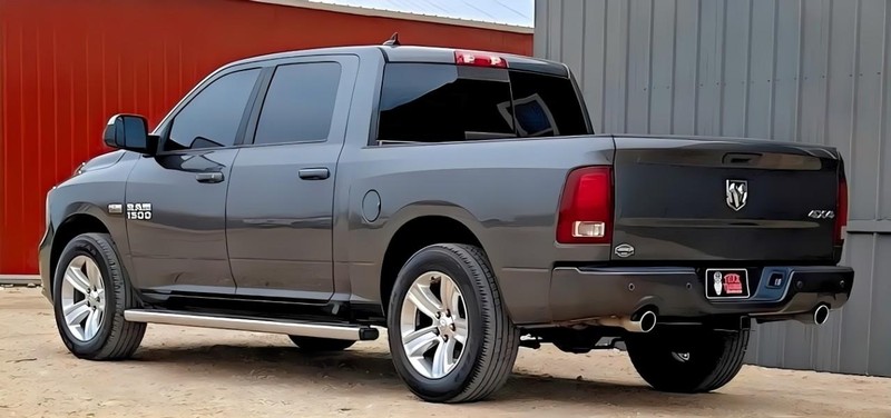 Ram 1500 Vehicle Full-screen Gallery Image 06