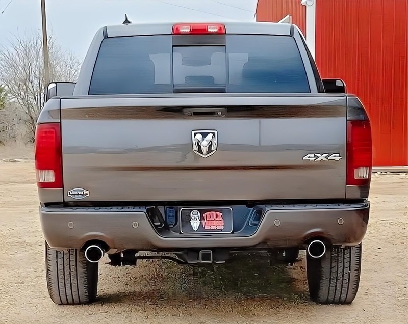 Ram 1500 Vehicle Full-screen Gallery Image 08