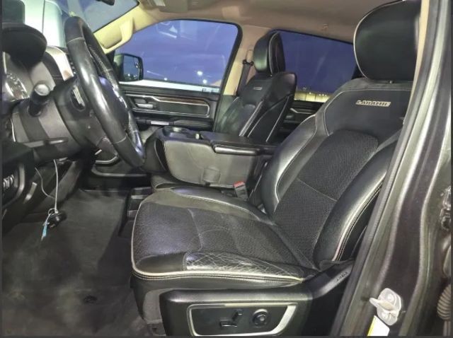 Ram 1500 Vehicle Full-screen Gallery Image 08