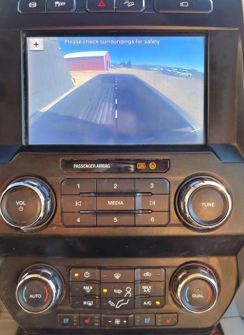 Ford Super Duty F-350 DRW Vehicle Full-screen Gallery Image 10