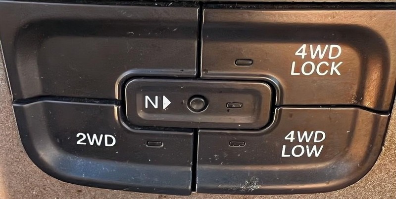 Ram 1500 Vehicle Full-screen Gallery Image 12