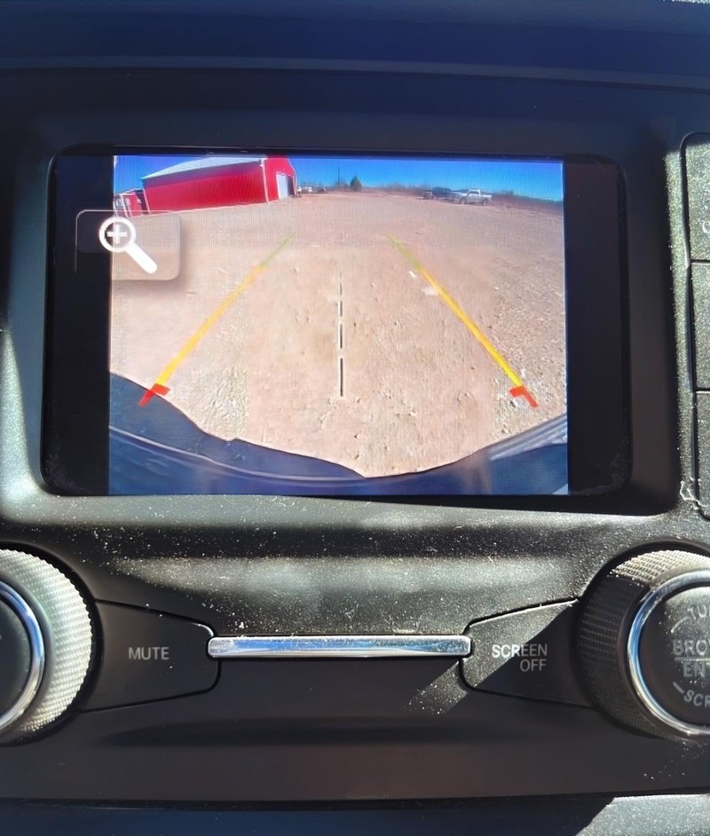 Ram 3500 Vehicle Full-screen Gallery Image 11