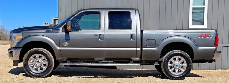 Ford Super Duty F-350 SRW Vehicle Full-screen Gallery Image 04